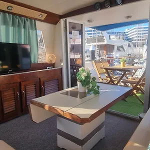  Bateau-hôtel Beautiful And Comfy Boat In With Boat Tour Option Espagne